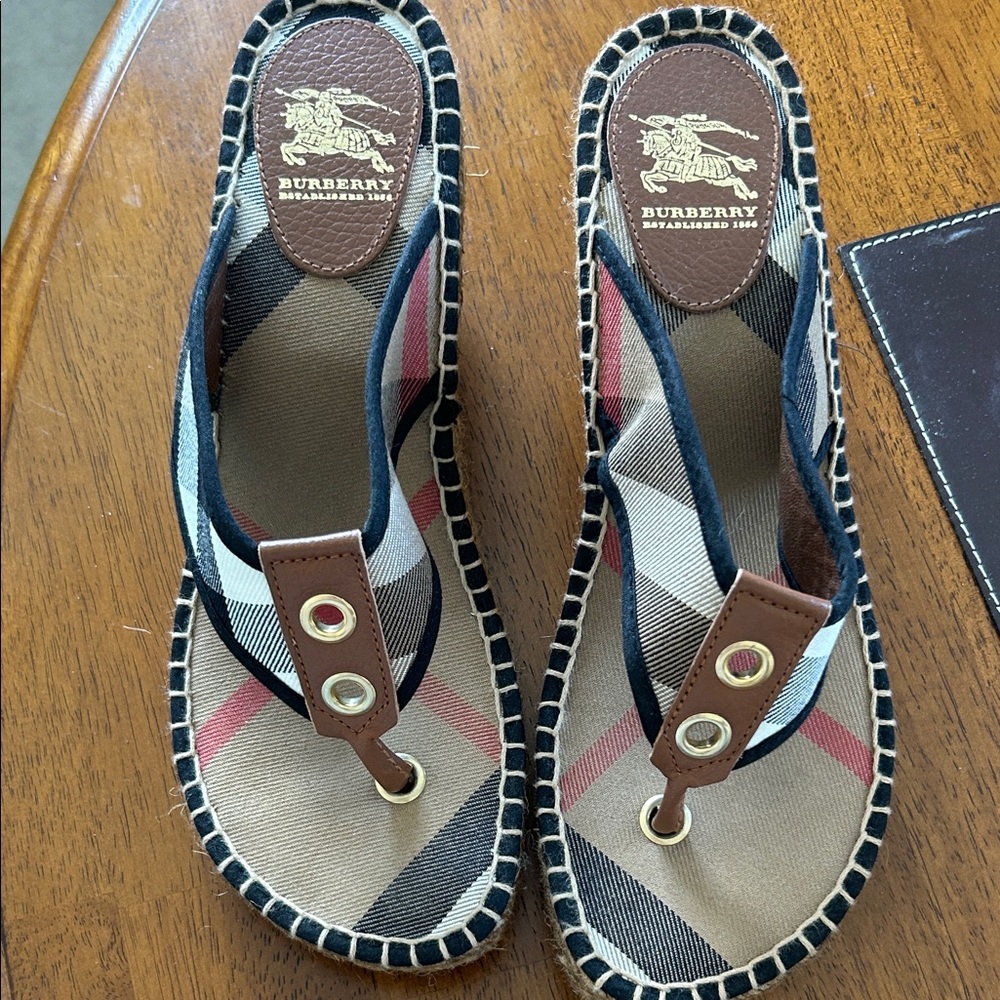 Burberry Women's Check Sandals - Brown and Black